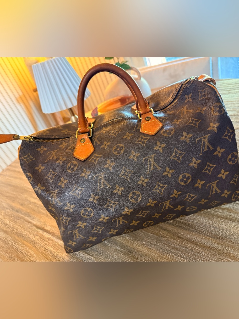 Authentic Louis Vuitton Speedy 35!